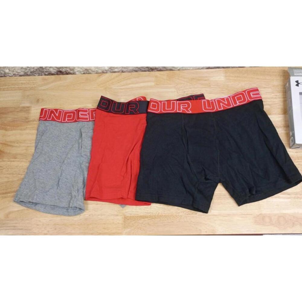 Under Armour UA PERFORMANCE COTTON- SOLID 4, 3-Pack Performance Cotton-Red, YL